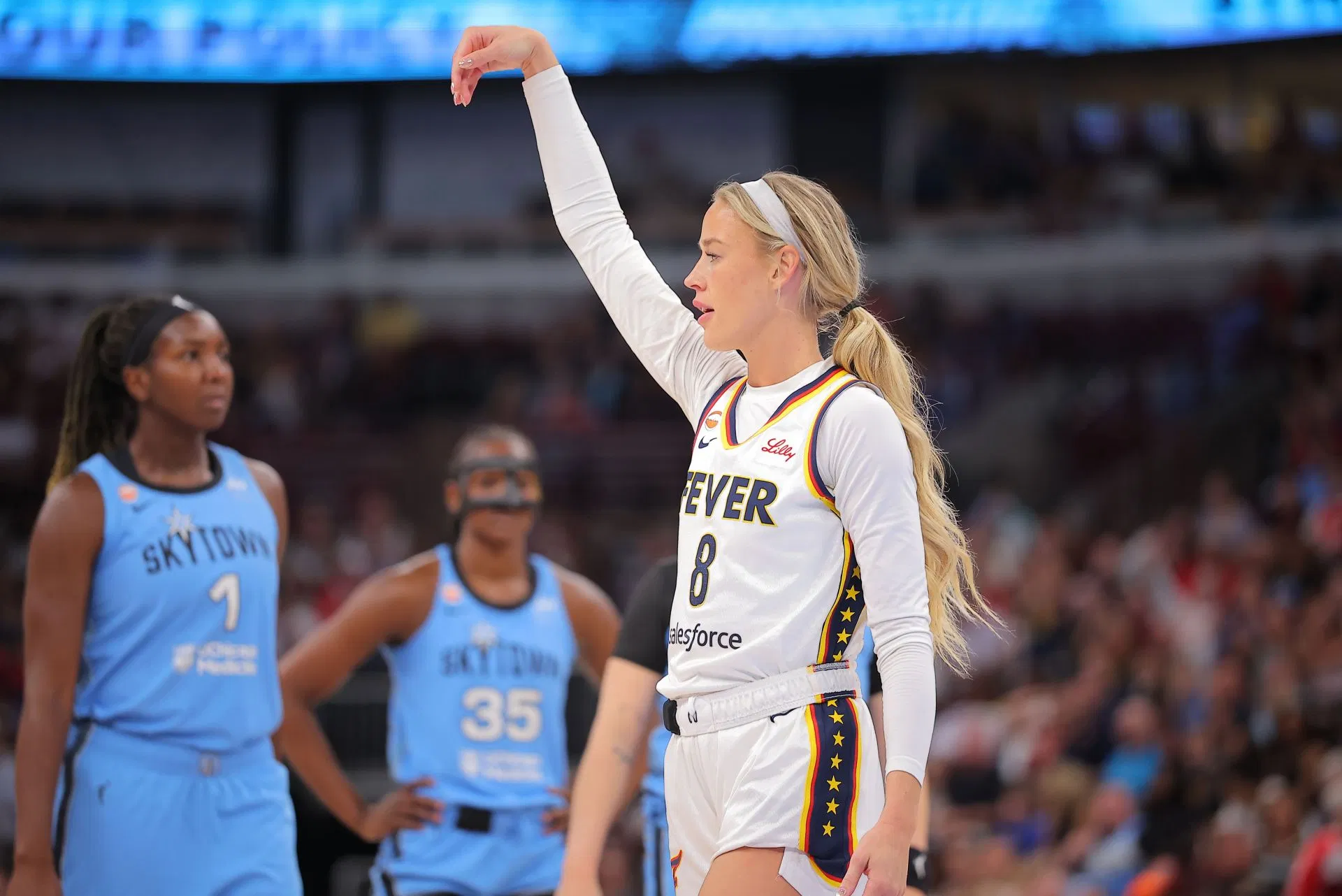 Viral AI Video Falsely Claims Sophie Cunningham Attacked DiJonai Carrington After WNBA Game