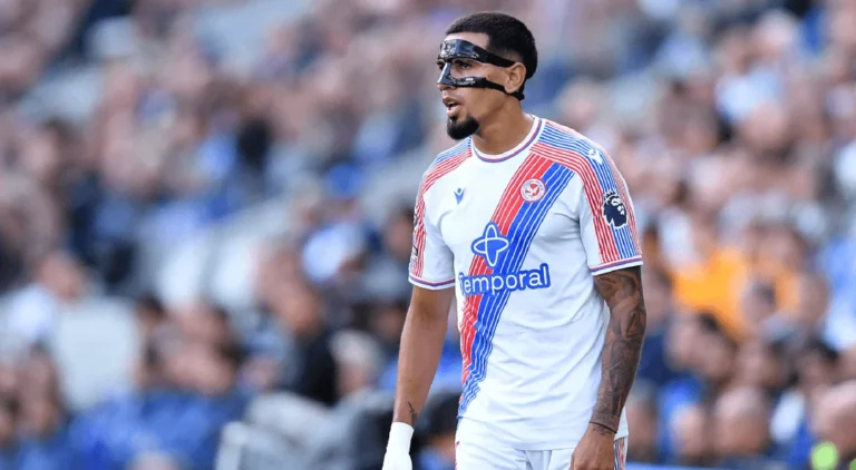 Nottingham Forest Secure Signing of Colombian Defender Daniel Muñoz from Crystal Palace