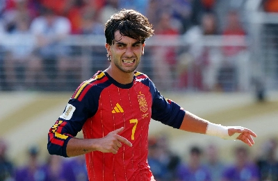 World Cup winner Ferran Torres signs for PSG from Barcelona