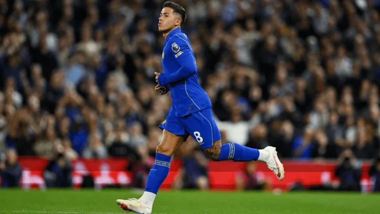 Manchester City Completes Record-Equalling £125 Million Signing of Enzo Fernandez