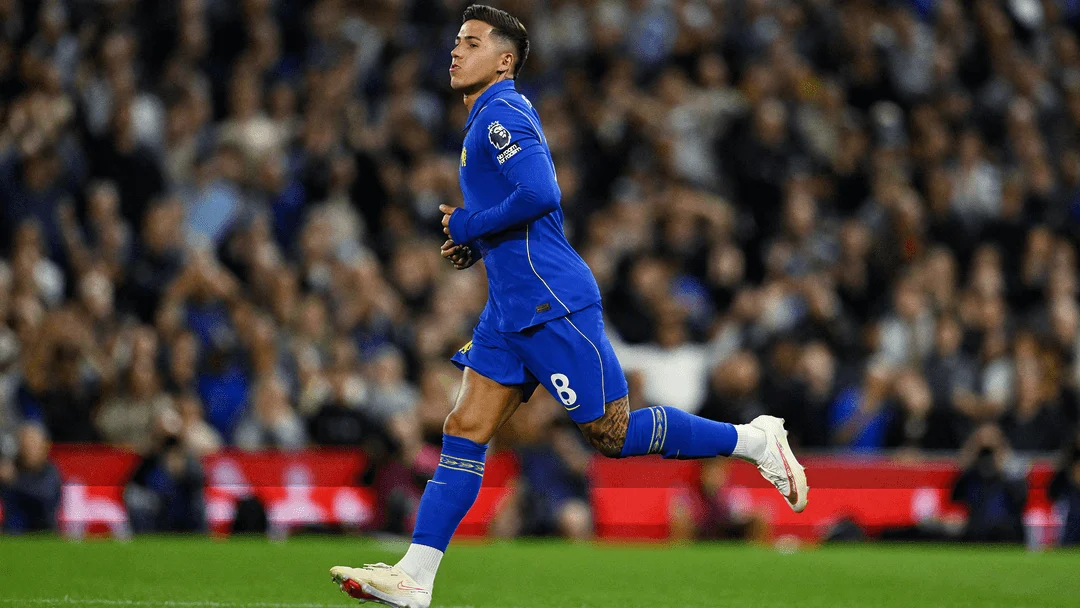 Manchester City Completes Record-Equalling £125 Million Signing of Enzo Fernandez