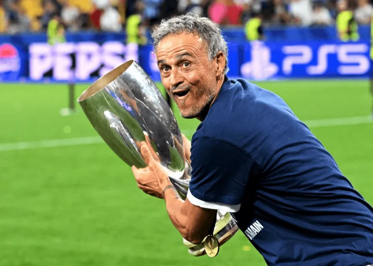 Luis Enrique Signs PSG Contract Extension Keeping Him at Parc des Princes Until 2030