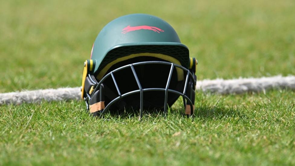 Leicestershire Regain Eight Points in Ongoing Relegation Battle