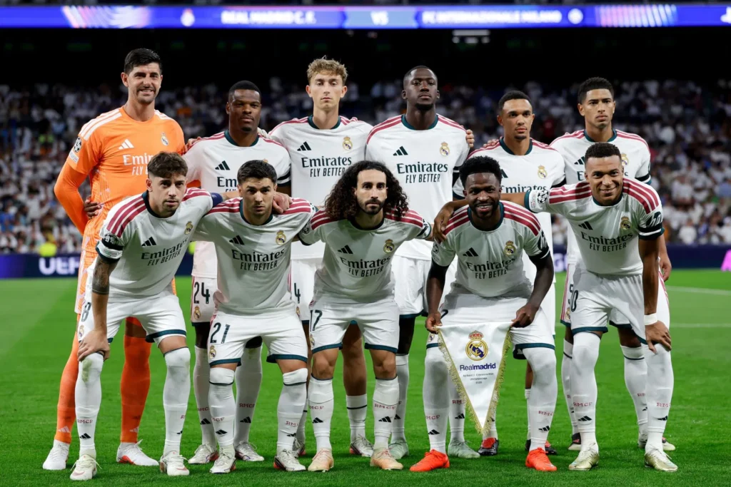 Santiago Canizares Warns Real Madrid Defensive Deficiencies Could Trigger Team Collapse