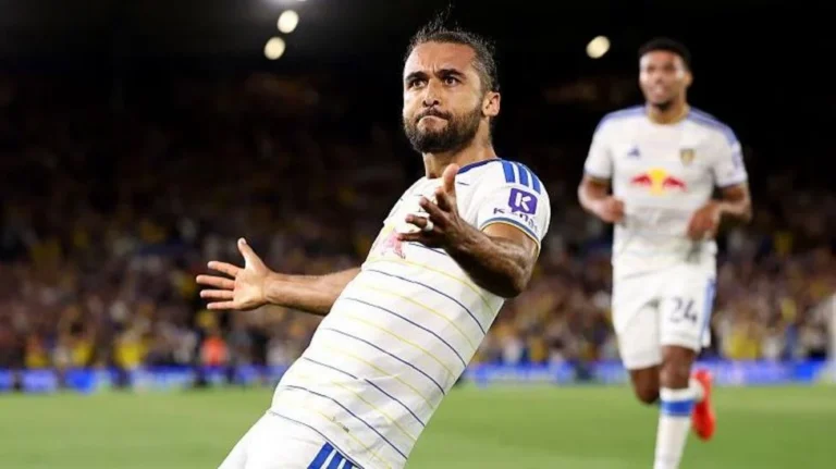 Dominic Calvert-Lewin Stars as Leeds United Thrash Newcastle to Move Third in Premier League