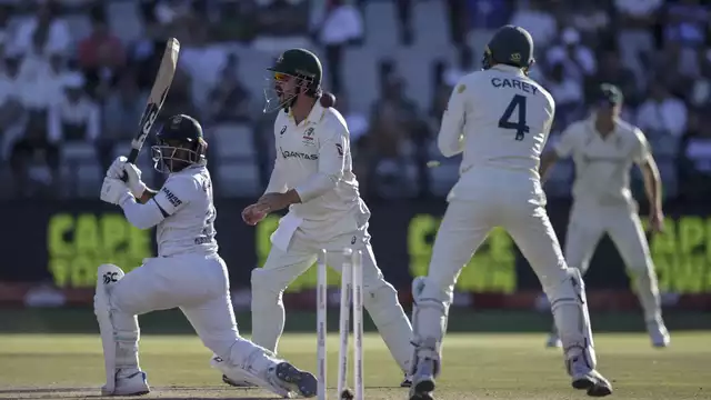 Australia seize command as Inglis ton anchors Cape Town Test