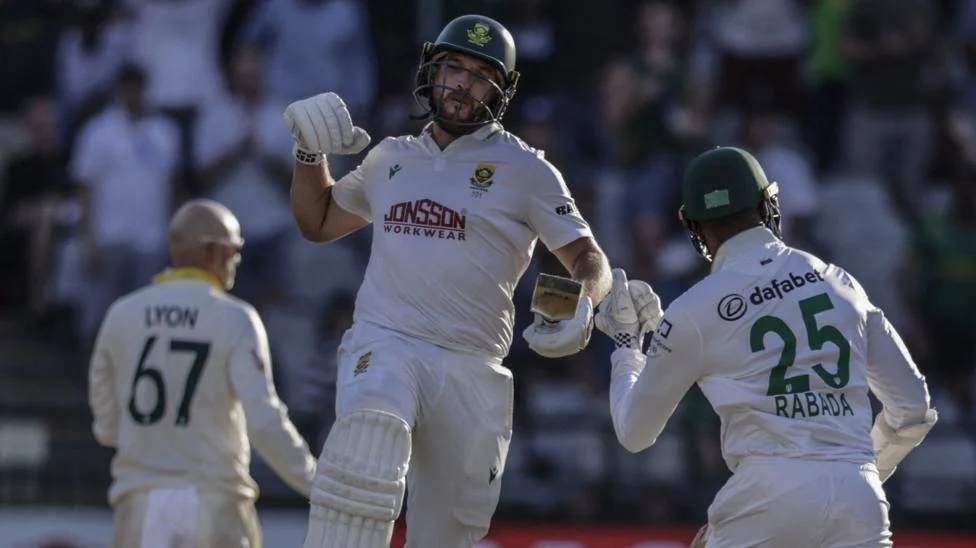 South Africa set Australia 288 target in tense Cape Town Test finale